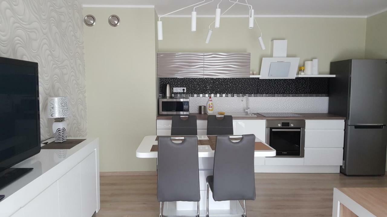 Wroclaw Apartamenty Kepa Mieszczanska Eksteriør billede